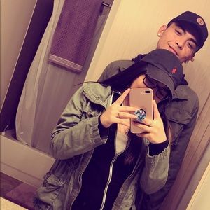 Meet your Posher, Julia